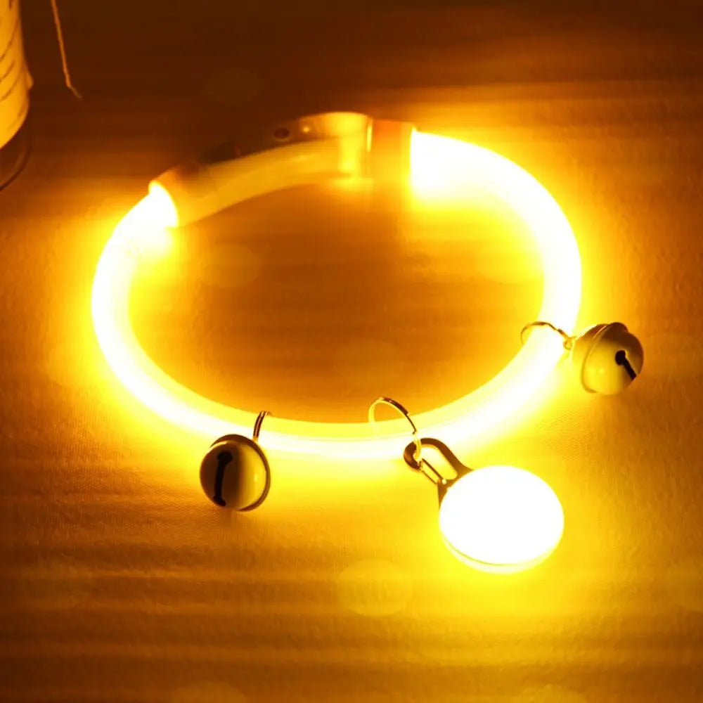 Adjustable Size LED Dog Collar Multi-Color Light Fiber Optic Material USB Rechargeable Collar PVC Material Detachable Pendant